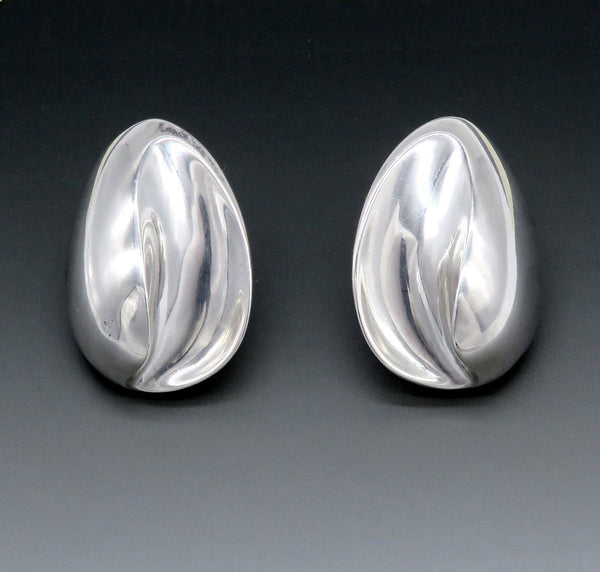 Lovely Signed Yukihiro Shibata Sterling Silver Oval Concave Swirl Earrings