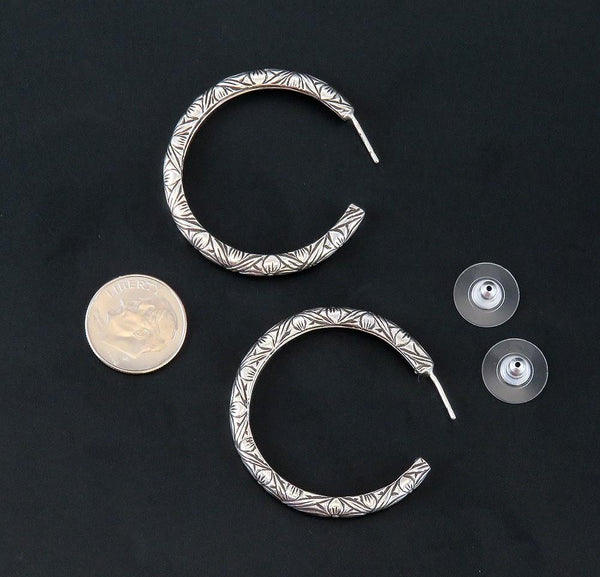 Stylish Stephen Dweck Sterling Silver Floral Flower Engraved 1.5" Hoop Earrings