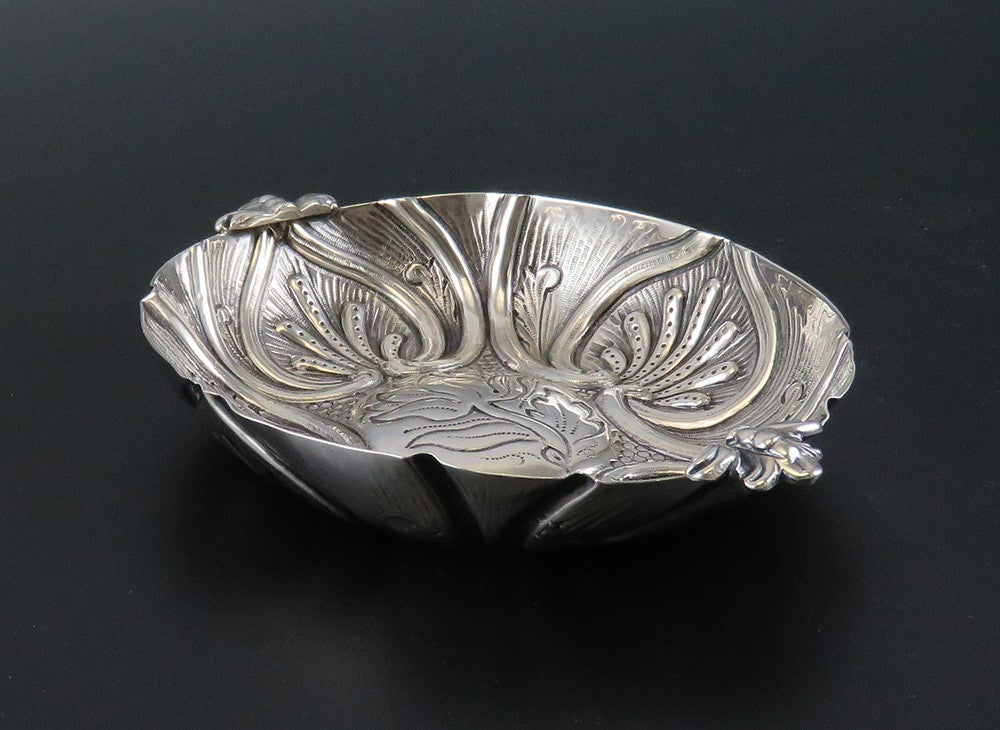 Charming Victorian English Sterling Silver 1600s Style Rose Water Dish Bowl