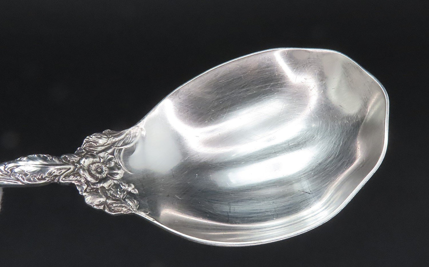 Wonderful Sterling Silver Les Six Fleurs Six Flowers Reed Barton Salad Servers