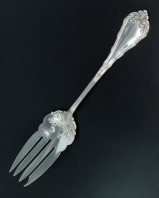Stylish Durgin Madame Royale Sterling Silver Serving Fork No Mono 9 1/4 in
