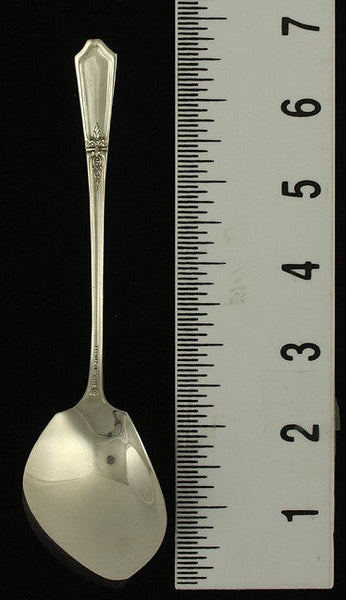 Finest Quality Towle D'Orleans Sterling Silver Jelly Serving Spoon 6 3/4"