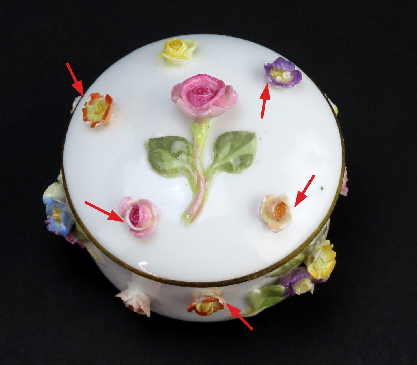 Lovely Small Meissen Porcelain Box w/ Colorful Applied Flowers Late 1800s