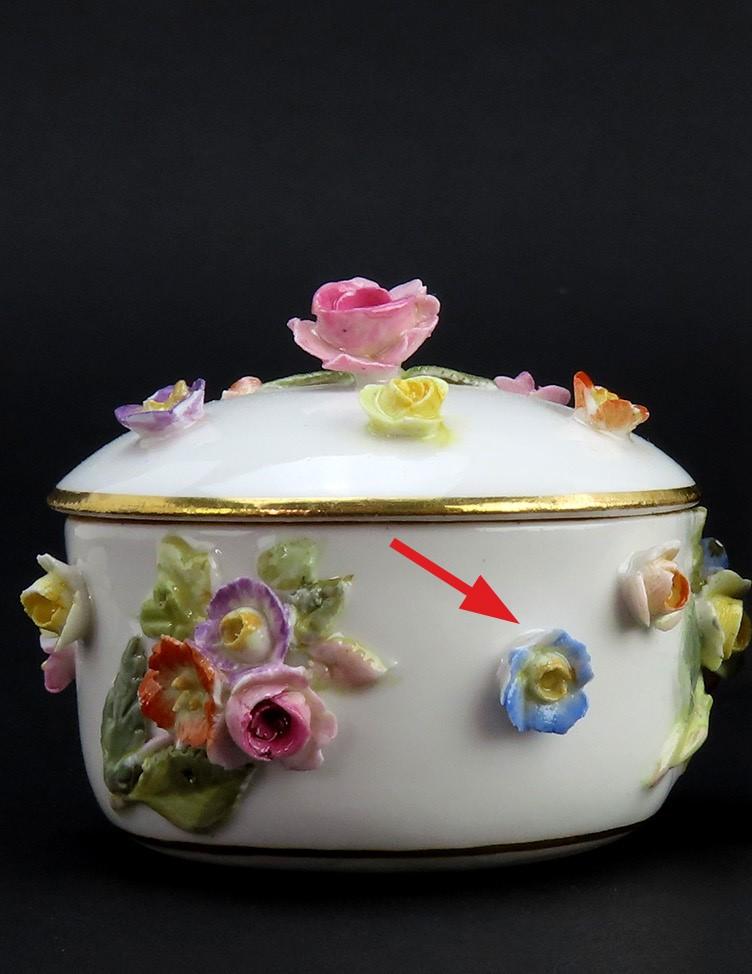 Lovely Small Meissen Porcelain Box w/ Colorful Applied Flowers Late 1800s
