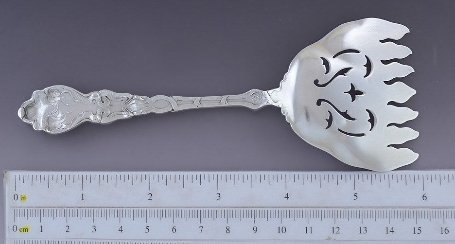 Fab Unger Bros Sterling Silver Douvaine Sardine Serving Fork "Mabel"