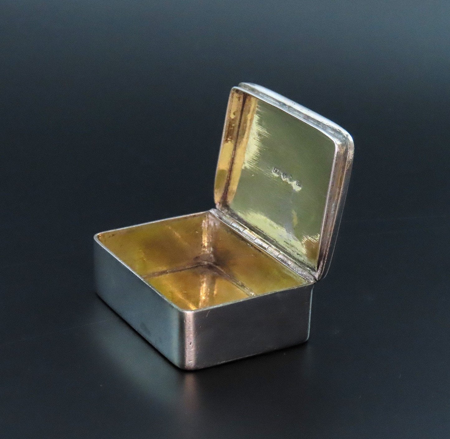 Neat Antique 1905 Swedish 830 Silver Snuffbox Trinket Box