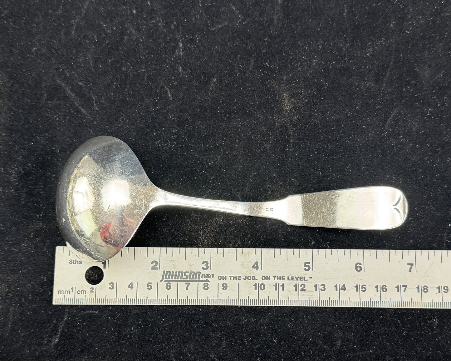 Old Newbury Crafters Sterling Silver Moulton Pattern Gravy Ladle
