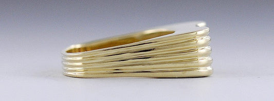 Fine Modern Art Deco Style 14K Yellow Gold Garnet Ring