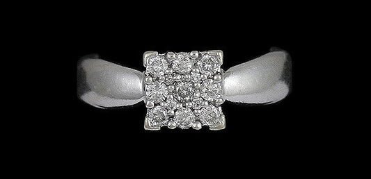 Eye Catching 14K White Gold Diamond Cluster Ring Size 6.5