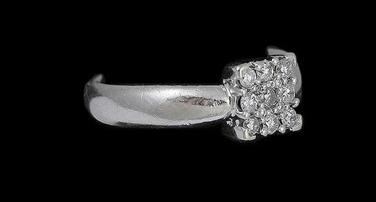 Eye Catching 14K White Gold Diamond Cluster Ring Size 6.5