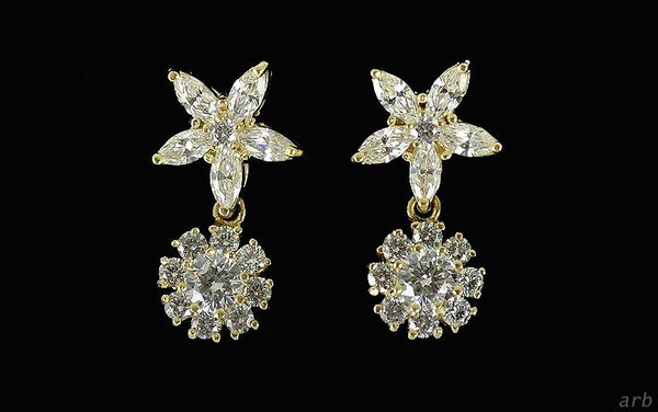 Snazzy 14k Yellow Gold and Cubic Zirconia Earrings, Star Studs w/Round Drops