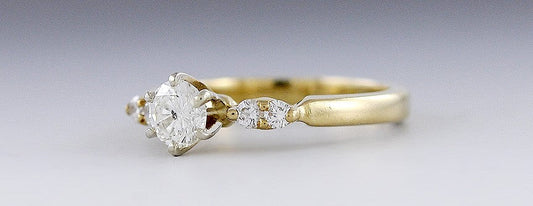 Gorgeous ~.35ct Diamond & 14k Yellow Gold Ring Classic Engagement Size 5.5