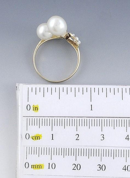 Pretty Japanese 14K Yellow Gold & Pearl Ribbon Design Ring