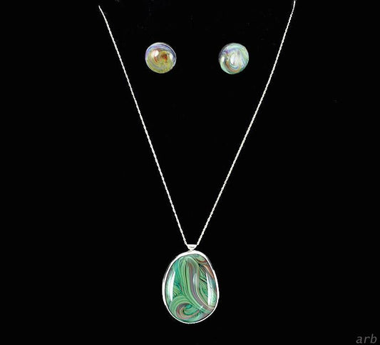 Stunning Sterling Silver 18" Necklace W/ Bezel Set Glass Pendant and Earrings