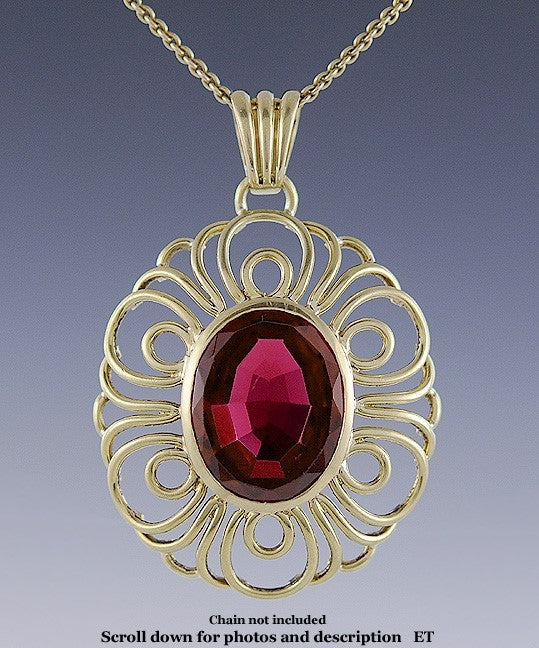 Stunning 18k Yellow Gold Filigree Openwork Lab Created Ruby Pendant