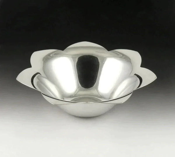 Vintage 1950s Tiffany & Co Sterling Silver 7 Petal Flower Form Bowl or Dish 7"