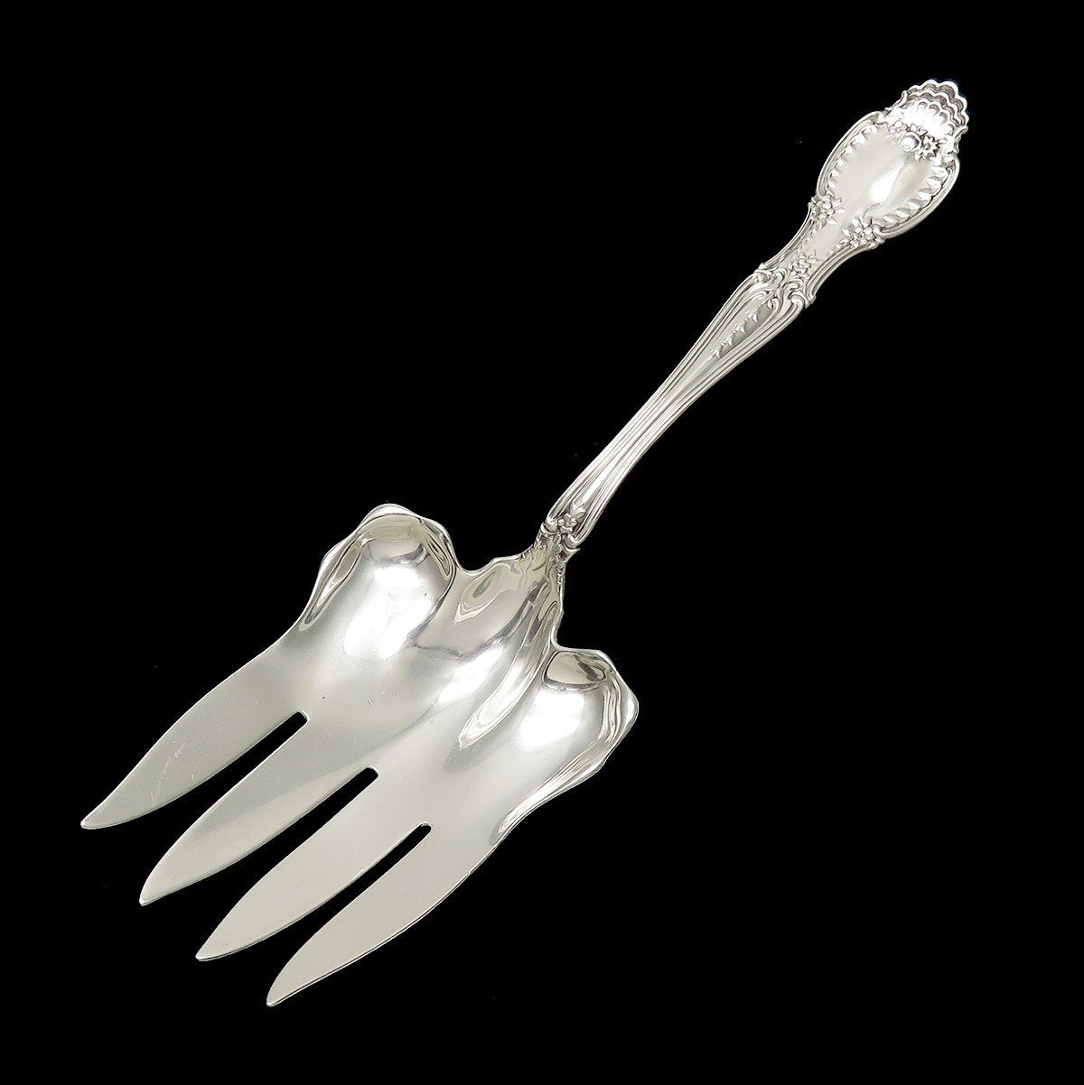 Fabulous Tiffany Co Richelieu Sterling Silver Fish Serving Fork 9 3/8 inches