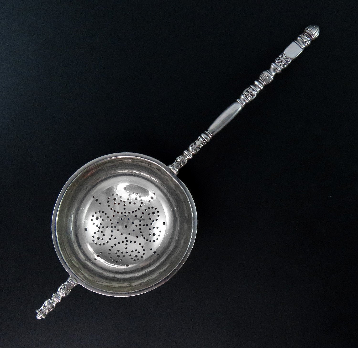 Gorgeous Tiffany Co Sterling Silver Tea Strainer No Mono 6 1/2 Inches