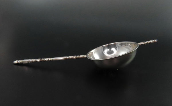 Gorgeous Tiffany Co Sterling Silver Tea Strainer No Mono 6 1/2 Inches