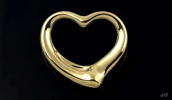 Gleaming Modern Tiffany Co 18k Yellow Gold Open Heart Elsa Peretti Pin