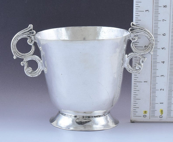 Neat Antique 1750s-1830s Spanish Colonial Silver Double Handle Cup Mug