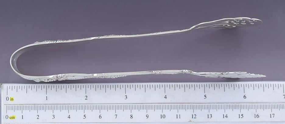 Rare Antique Int'l Sterling Silver Cloeta Grape Cluster Pastry Serving Tongs