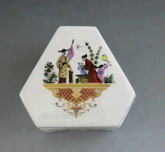 Vintage Royal Worcester 3866 Porcelain Trinket Box Dresser Box