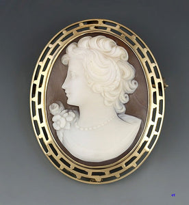 Pretty 14K Gold Hand Carved Cameo of a Young Woman Pin Brooch Pendant