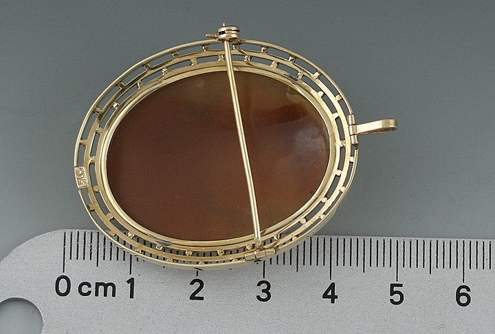 Pretty 14K Gold Hand Carved Cameo of a Young Woman Pin Brooch Pendant