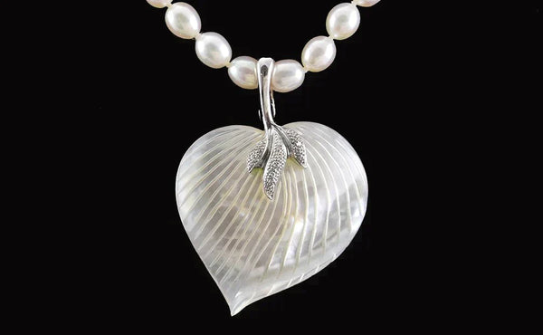 Gleaming Modern Pearl Necklace w/ Mother Of Pearl and Diamond Pendant