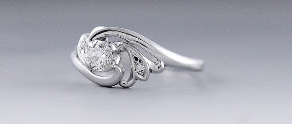Lovely Vintage c1930s Diamond and 14k White Gold Spiral Whirl Ring