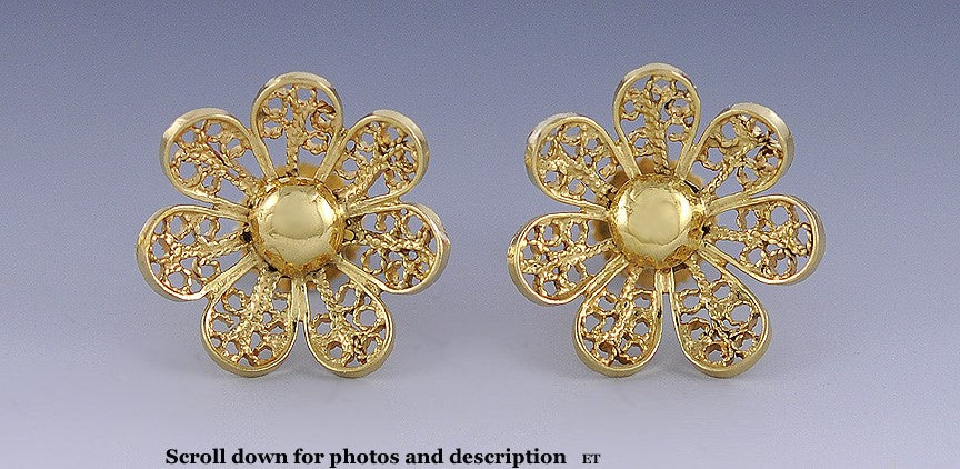 Middle Eastern 18K Gold Wire Filigree Flower Form Earrings