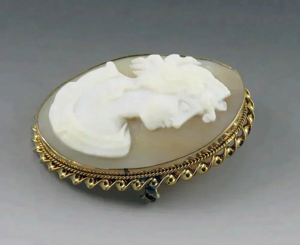 Antique American Victorian Gold Filled Natural Shell Cameo Pin Brooch