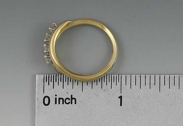 Beautiful 18K Yellow Gold Diamond Bypass Ring ~.33ct TDW