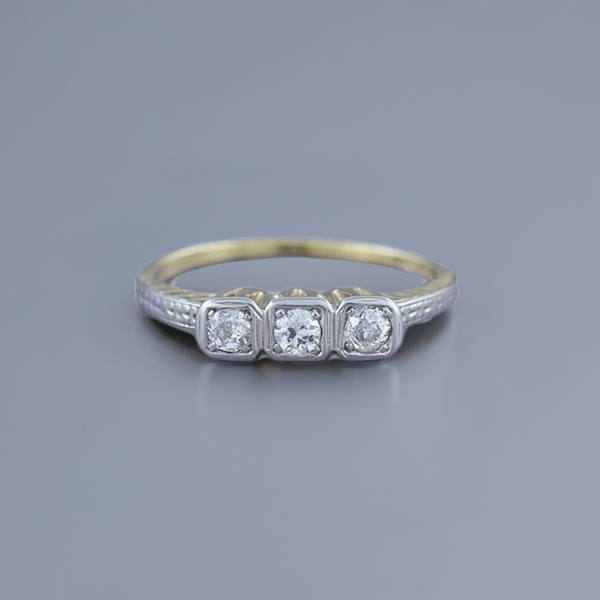 c1920s Lovely VTG 14k Gold & ~.30ct TRIPLE Diamond Ring