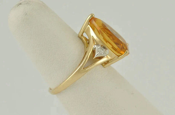 Beautiful 14K Yellow Gold Citrine and Diamond Ring Size 6