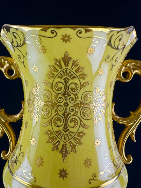 Wonderful c1900 English Coalport Yellow Gold Gilt Double Handle Urn Vase
