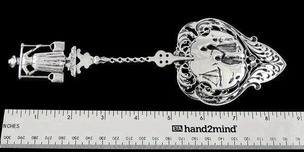 Antique Dutch Colonial Style Silver Ocean Genre Scene Yolk Pastry Pie Server