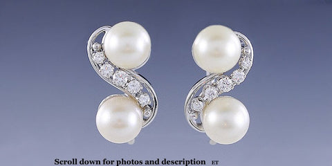 Stunning Pair Pearl ~.25 Diamond 14k White Gold Earrings