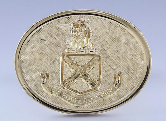 Handsome Pair 14k Gold Engraved Crest Cufflinks by Larter