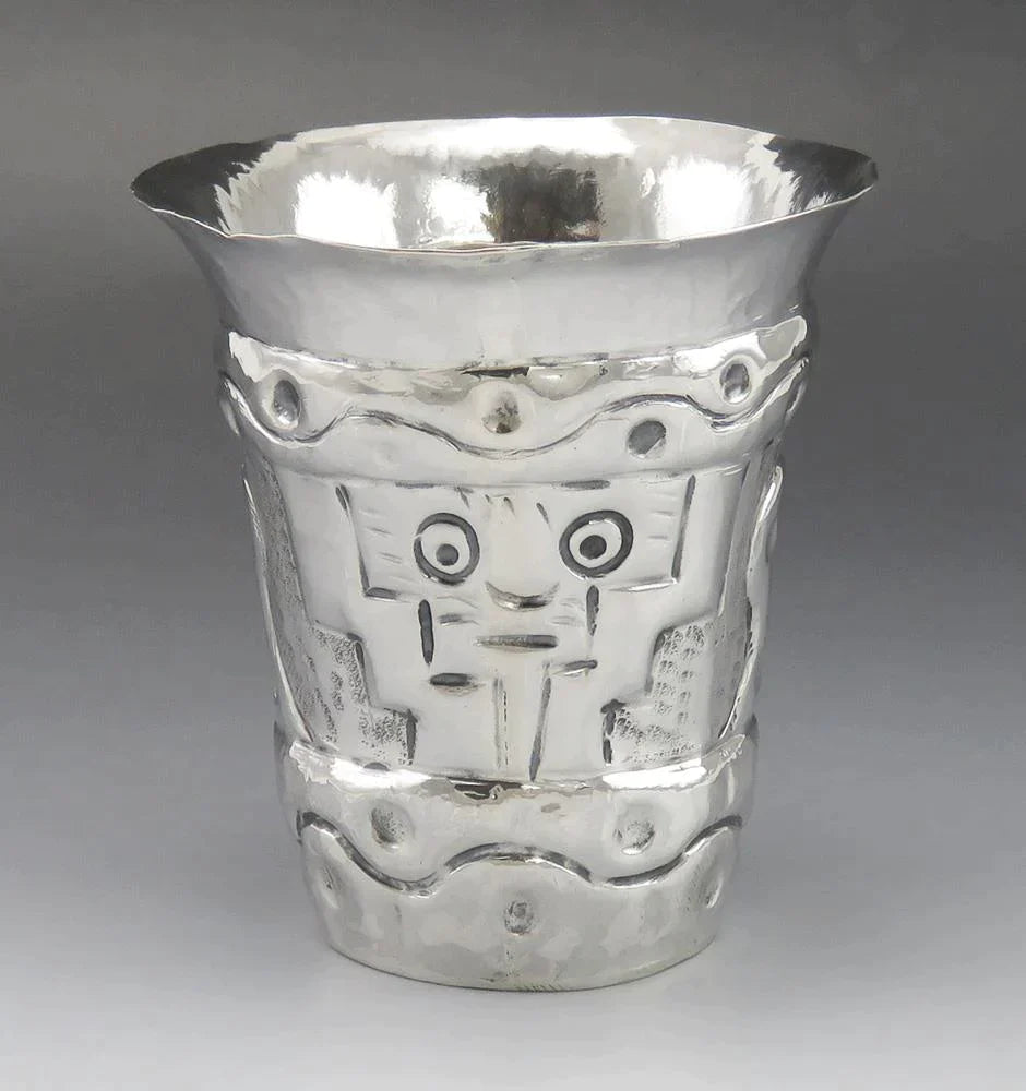 Striking Vintage 1960s Peruvian 900 Silver Handwrought Cup Beaker
