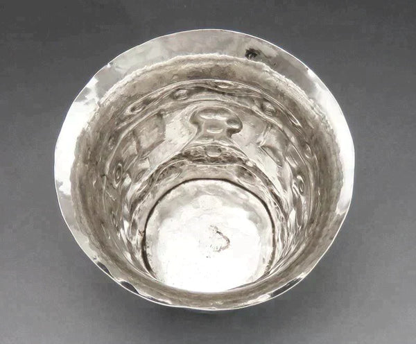 Striking Vintage 1960s Peruvian 900 Silver Handwrought Cup Beaker