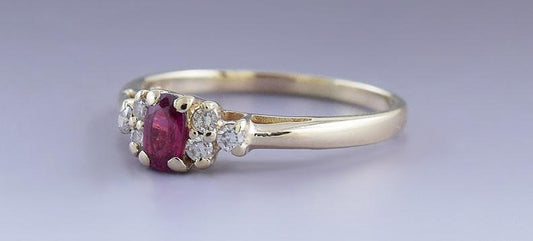 Sweet 14K Yellow Gold Ruby & Diamond Ring Size 7.5
