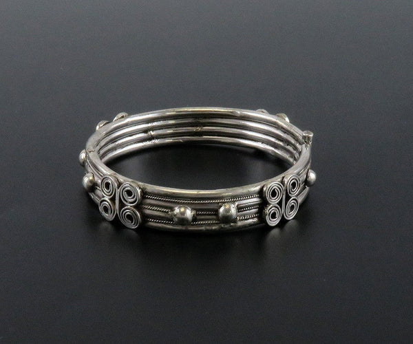 VTG Sterling Silver Hand Made Middle Eastern or Tribal Hinged Bangle Bracelet